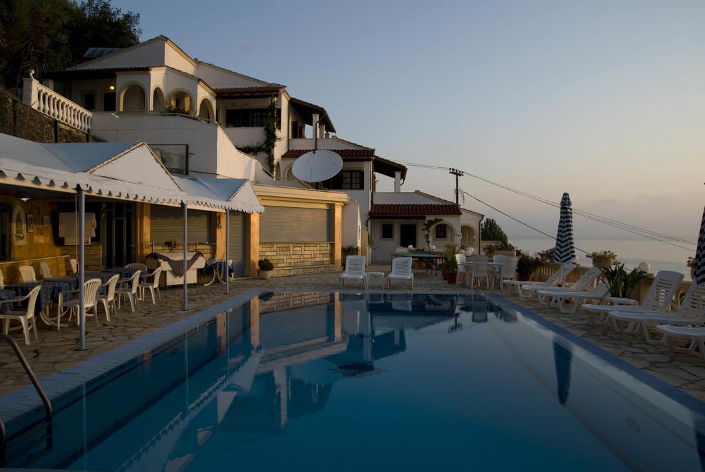 Oniro Villas Corfu Island ภายนอก รูปภาพ